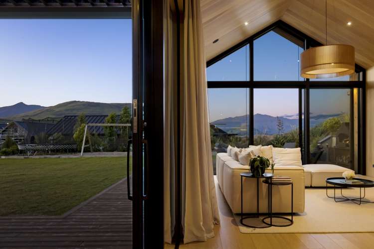 6 Stockyard Lane Jacks Point_9