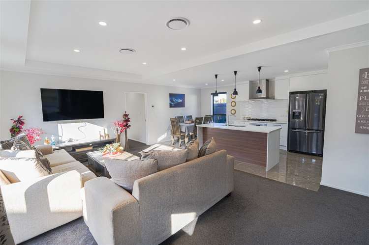 18 Grey Way Russley_5