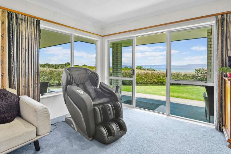 1801 East Coast Road Whakatiwai_12