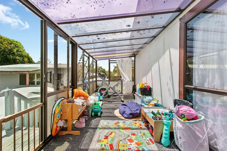 7 Moncrieff Avenue Clendon Park_14