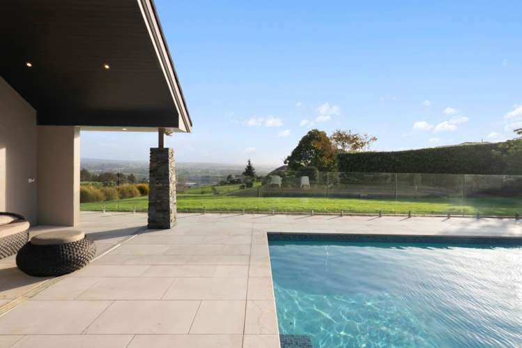 359 MacWhinney Drive Drury_6