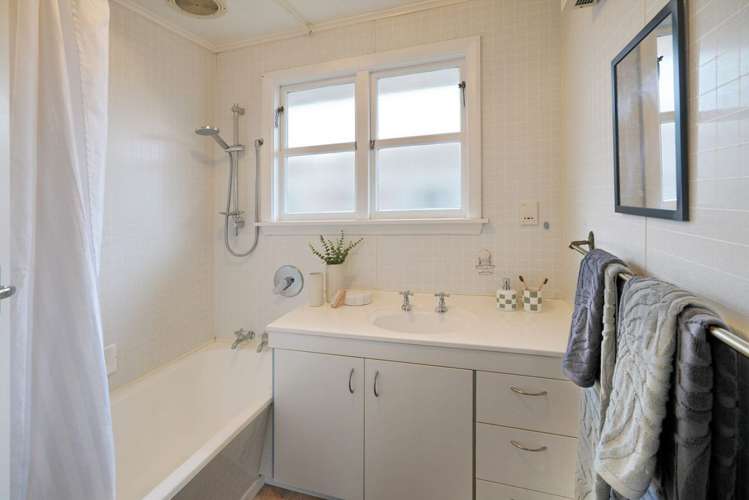 74 Joy Street Shirley_7