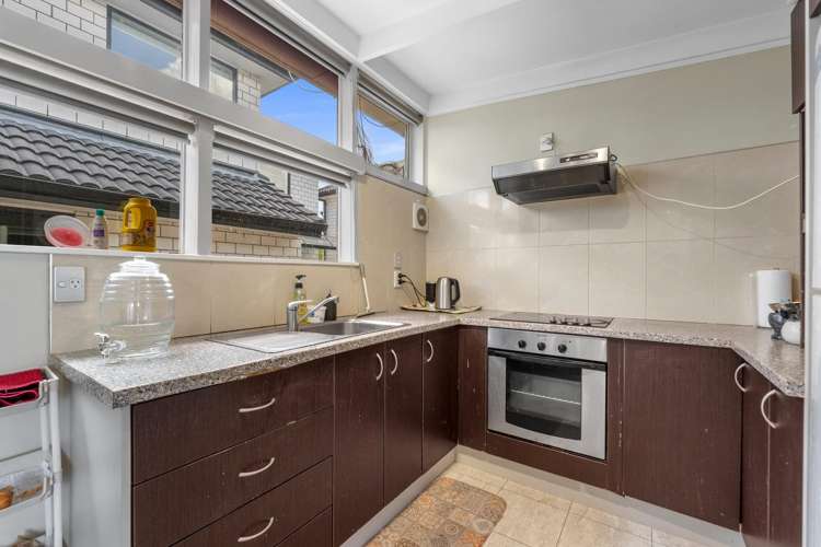 2/127 Seabrook Avenue_3