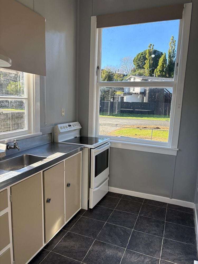 21 Montrose Street Kaiti_1