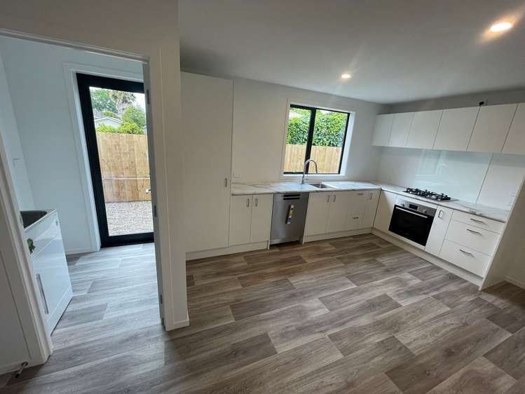 2/3 Clarkin Road Fairfield_15