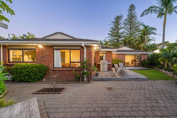 20 Butley Drive Farm Cove_24