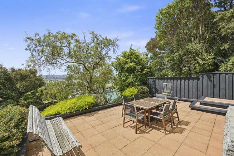 57 Easther Crescent Kew_21