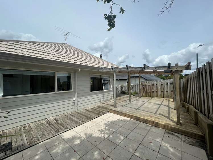 11 Mably Court Stanmore Bay_12