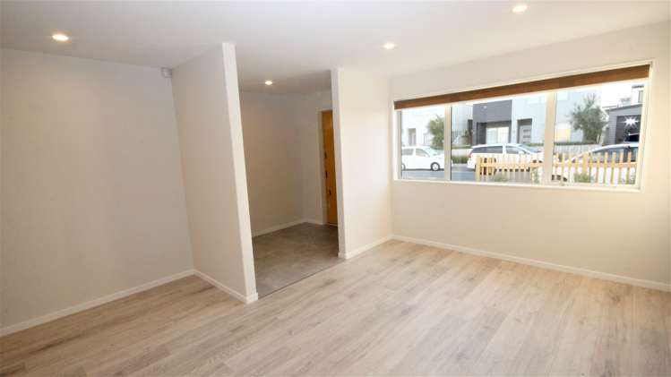 7 Myland Drive Hobsonville_2