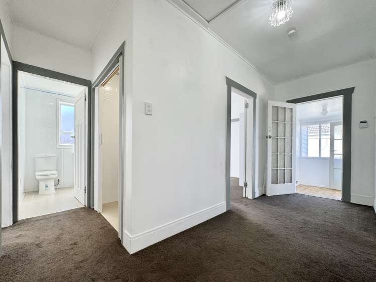 3157 Great North Road New Lynn_17