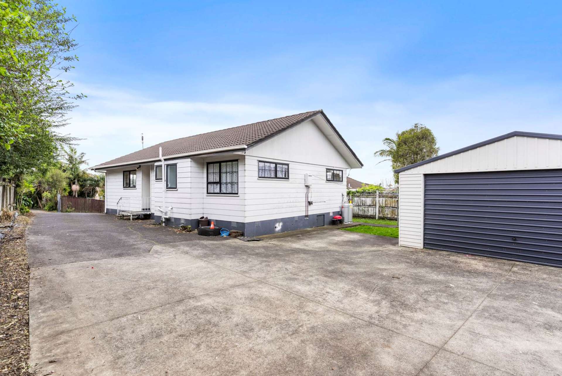 15 Landsdale Place Massey_0