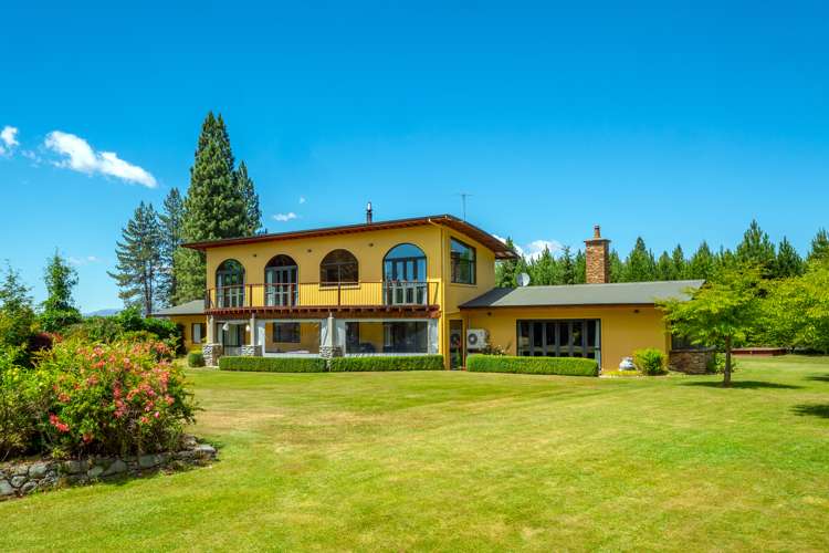 16 North West Arch Twizel_1