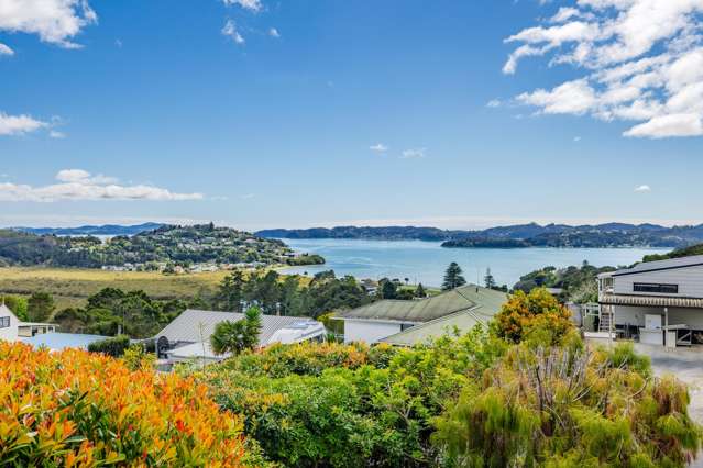 5 Tui Grove Te Haumi_1