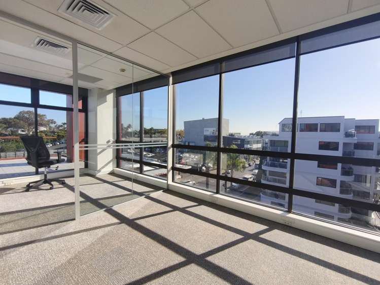 Part level 3/159 Hurstmere Road Takapuna Industrial_5