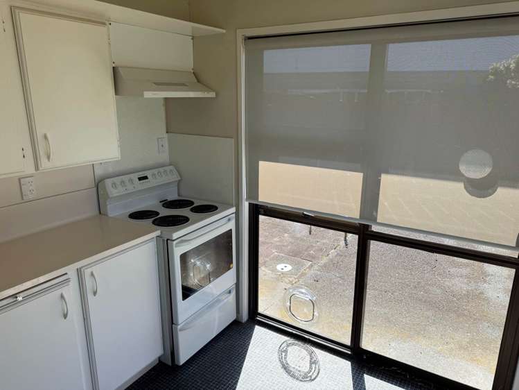 12/14 New Windsor Road Avondale_13