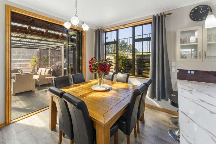 245 The Coastal Highway Redwood Valley_14