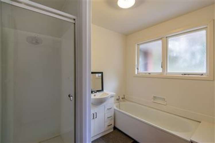 3/36 Office Road Merivale_10