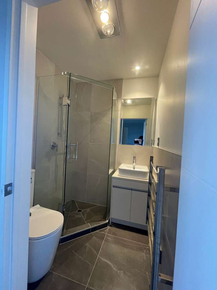 101 Bordeaux Parade Te Atatu South_9