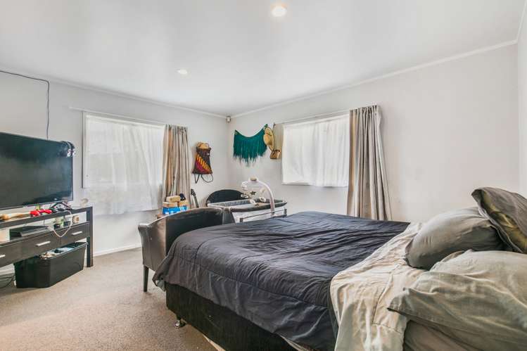 326 Roscommon Road Clendon Park_8
