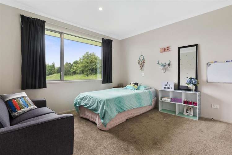 87 Busby Road Hauraki Surrounds_16