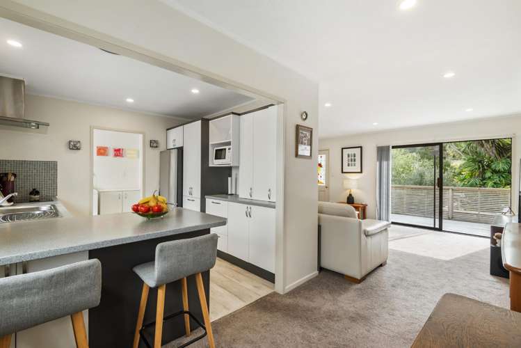 2/13 Newstead Avenue Browns Bay_5