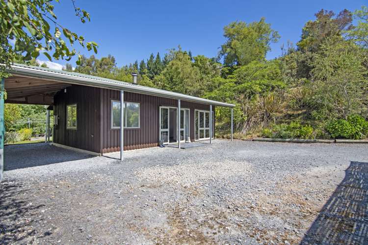 47 Totara View Road Wakefield_17