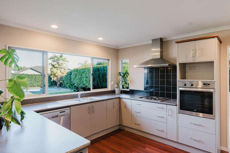 10 Burgundy Court Rototuna_3