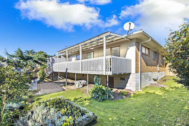 2/1 Prince Regent Drive Half Moon Bay_2