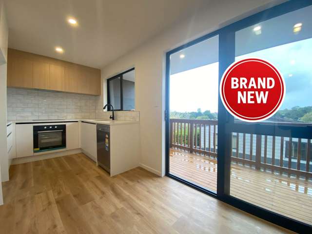 Brand New Modern Townhouse in Prime Manukau L...