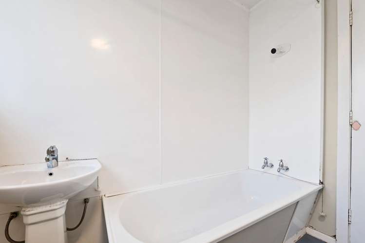 318 Clyde Road Bryndwr_16