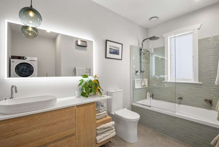 52 Wainui Avenue Point Chevalier_11