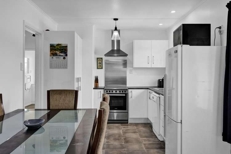 60 Egmont Street Hawera_6