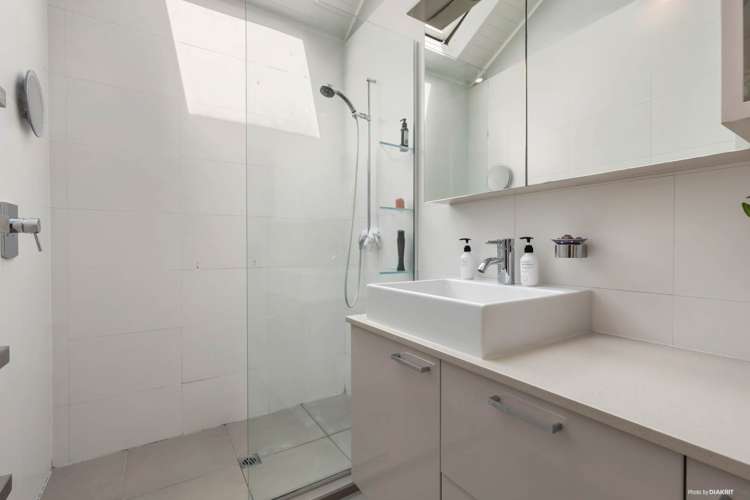 1/188 East Coast Road Forrest Hill_9