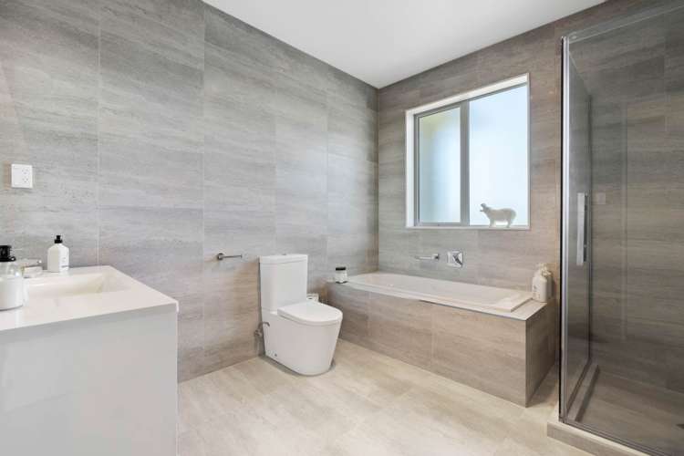 2 Pheasant Close Stanmore Bay_32