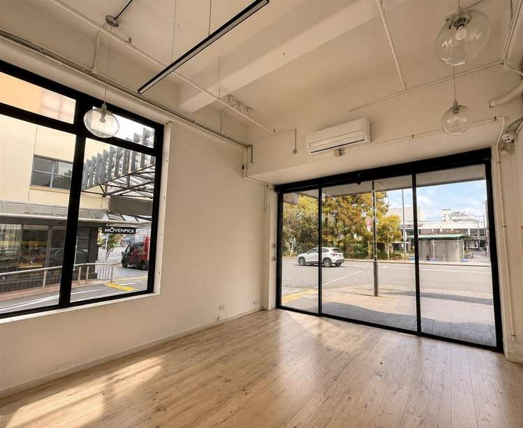 Shop 8/88 Broadway Newmarket_2