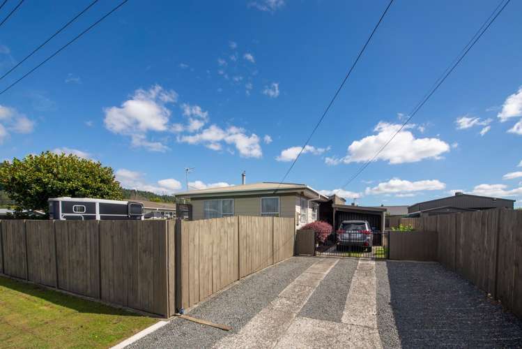 15 Fenruss Street Fairy Springs_16
