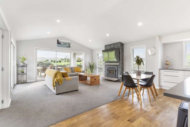 14 Te Ara Aukati Terrace Pokeno_7