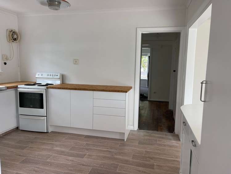 4 Gibbs Crescent Wainuiomata_6