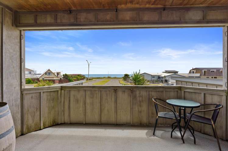 13 Scott Avenue Otaki Beach_2