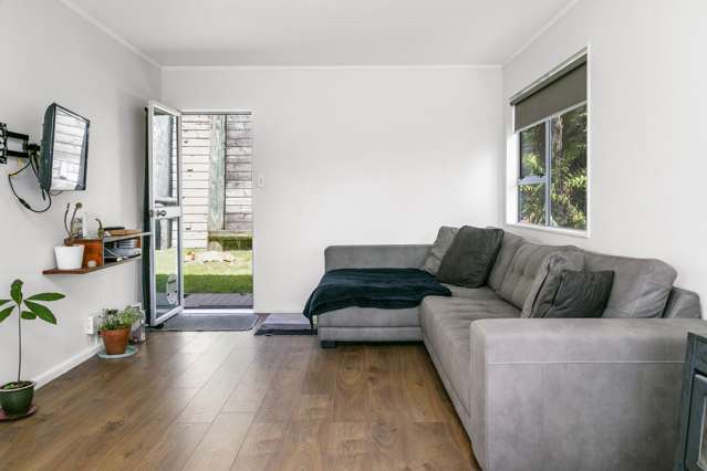 2/26 Motutahae Street Taupo_2