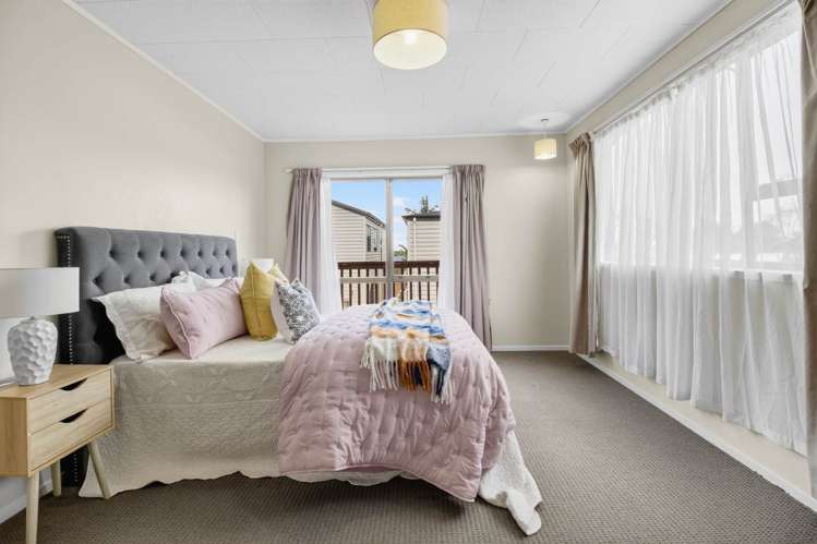 52 Jandell Crescent Bucklands Beach_14