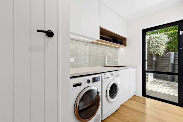 28 Valhalla Drive Richmond_19