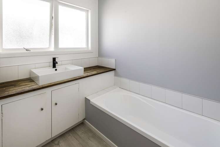 12 Copperfield Terrace Mellons Bay_14