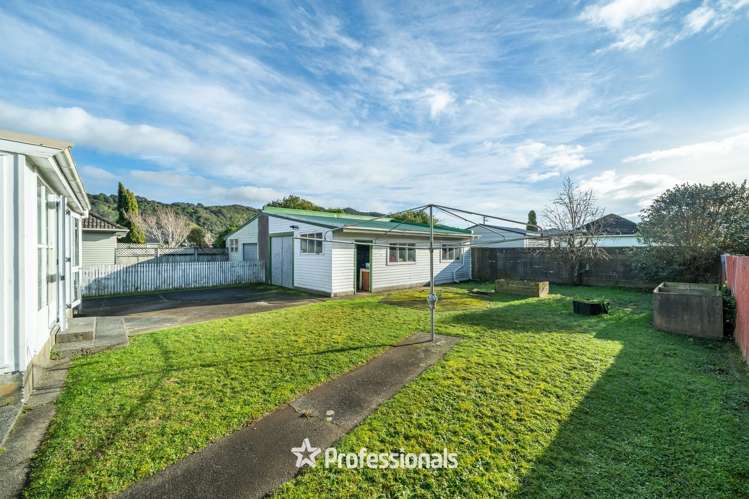 24 Roberts Street Tawa_14