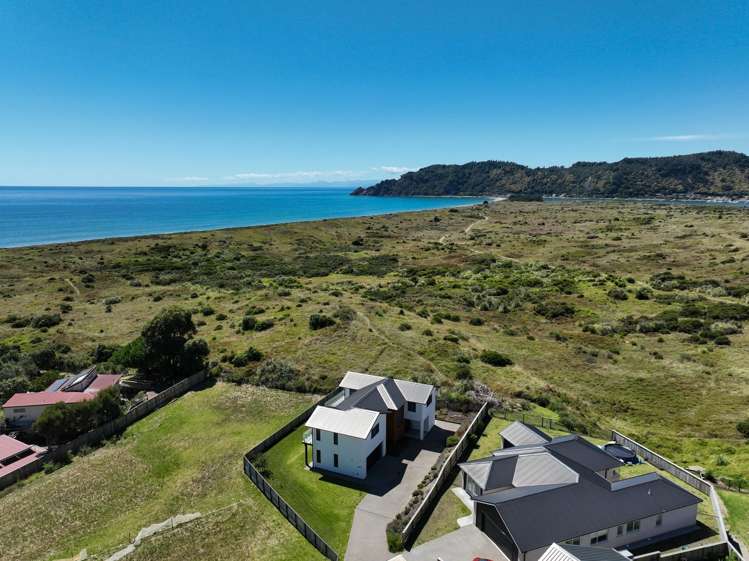 16 Piripai Rise Coastlands_27