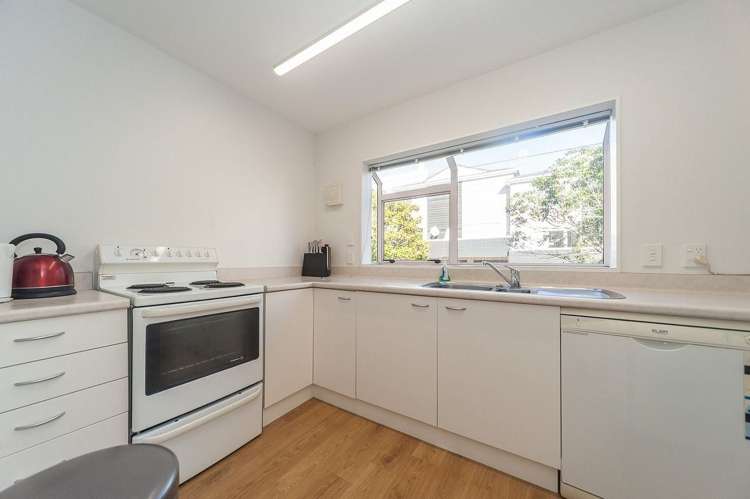 18/20 Thompson Street Mount Cook_6