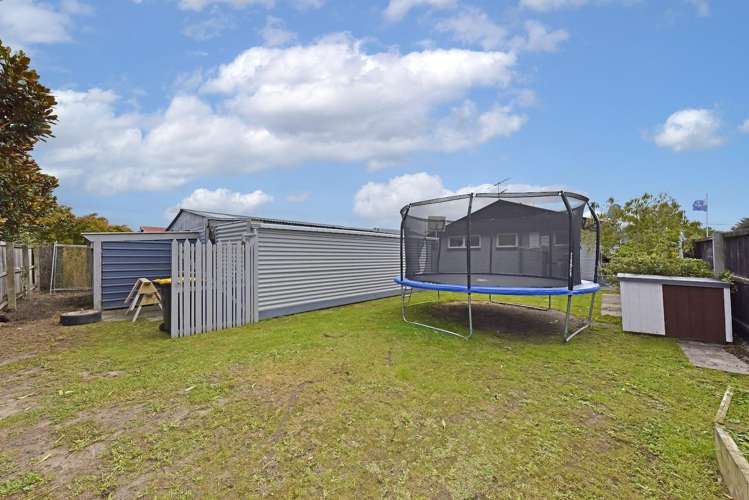 29 Reynolds Avenue Bishopdale_16