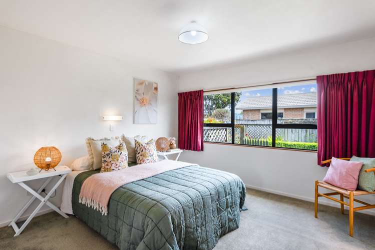 7 Beachwater Grove Paraparaumu Beach_13