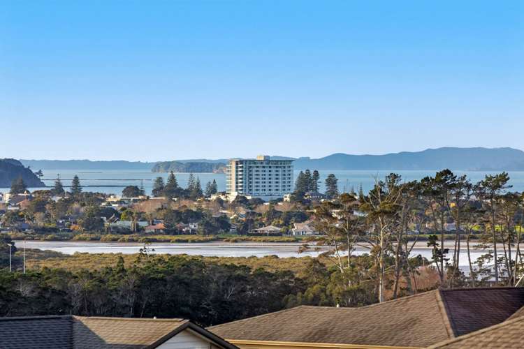 24 Cilliers Drive Silverdale_2