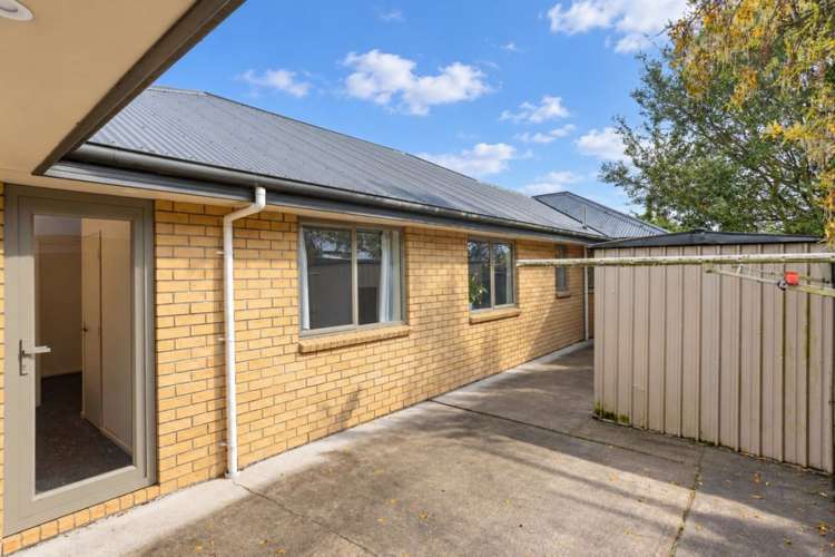 7 School Lane Kirwee_27